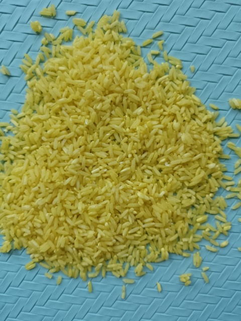 Kolorowy ryż - żółty